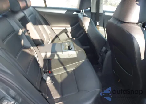 2017 Volkswagen Jetta 1.4T Se из США, поврежденный, VIN 3VWB67AJ3HM313153